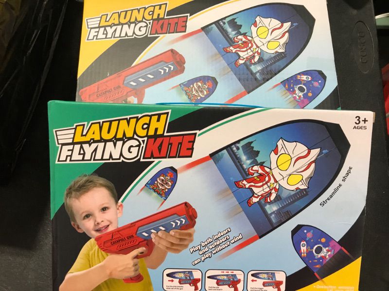 Photo 2 of 2 pack- Launcher Flying Kite Toys