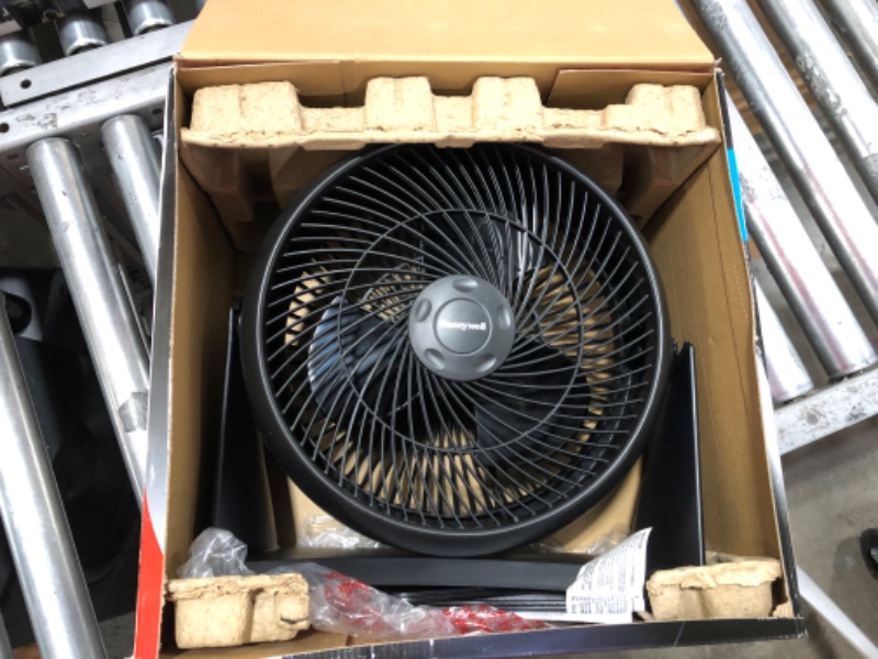 Photo 2 of 12 in. 3 Speed Whole Room Circulator Floor Fan