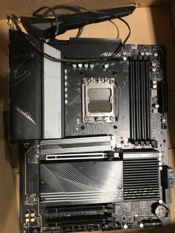 Photo 1 of GIGABYTE B650 AORUS ELITE AX AM5 LGA 1718 AMD B650 ATX Motherboard DDR5, M.2, PCIe 5.0, USB 3.2 Gen2X2 Type-C, WiFi 6E, 2.5GbE LAN, Q-Flash Plus, EZ-Latch
