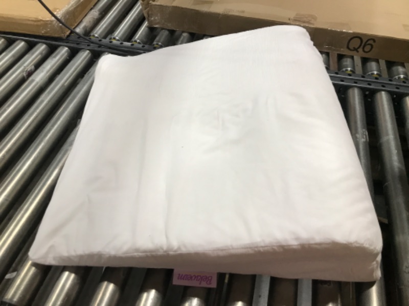 Photo 1 of 24x22x6 wedge pillow