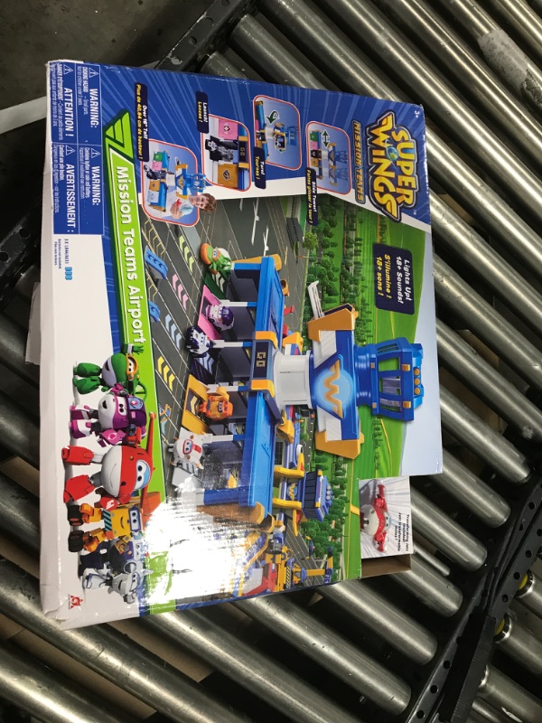 Photo 2 of Alpha Group Super Wings Airport Adventures Transform-A-Bots Playset , Blue , Standard & Transforming Jett 5'' Scale