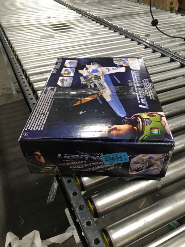 Photo 3 of Disney and Pixar Lightyear Toys, XL-15 Spaceship Vehicle with Buzz Lightyear Action Figure and Projectiles, Blast and Battle Pack???? Frustration Free Packaging