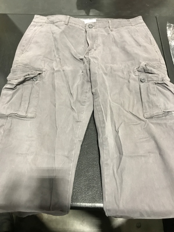 Photo 1 of AMAZON ESSENTIALS CARGO PANT 35W X 34L