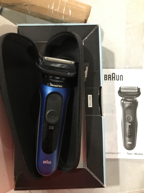 Photo 2 of Braun - Series 6 Wet/Dry Electric Shaver - Blue