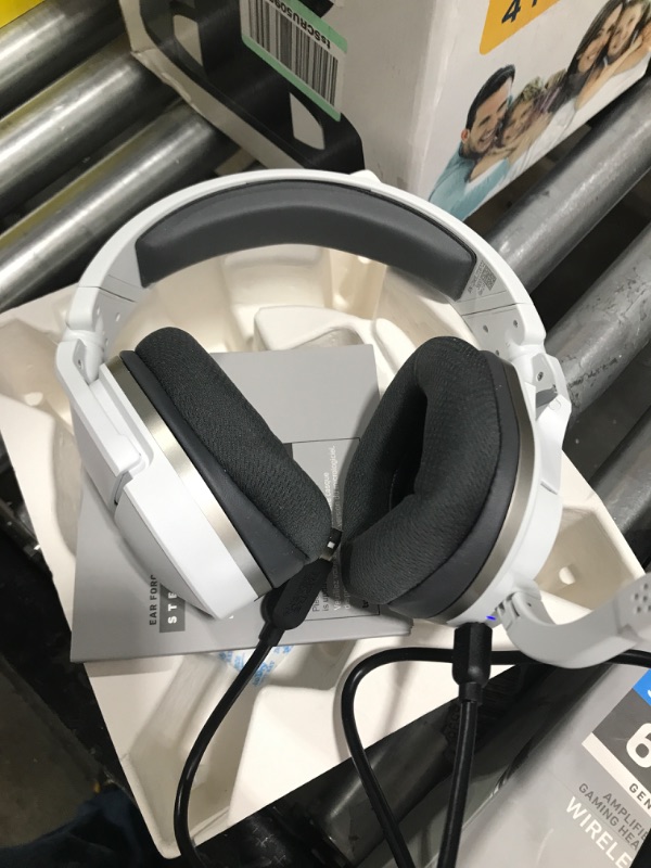 Photo 2 of Turtle Beach Stealth 600 Gen 2 Wireless Gaming Headset for Xbox Series X|S, Xbox One, & Windows 10 & PCs with 50mm Speakers, 15Hour Battery life, Flip-to-Mute Mic and Spatial Audio - White (Renewed)
