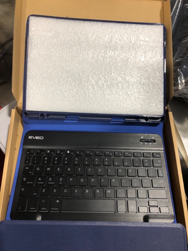 Photo 1 of keyboard case for iPad 10.2 -blue
