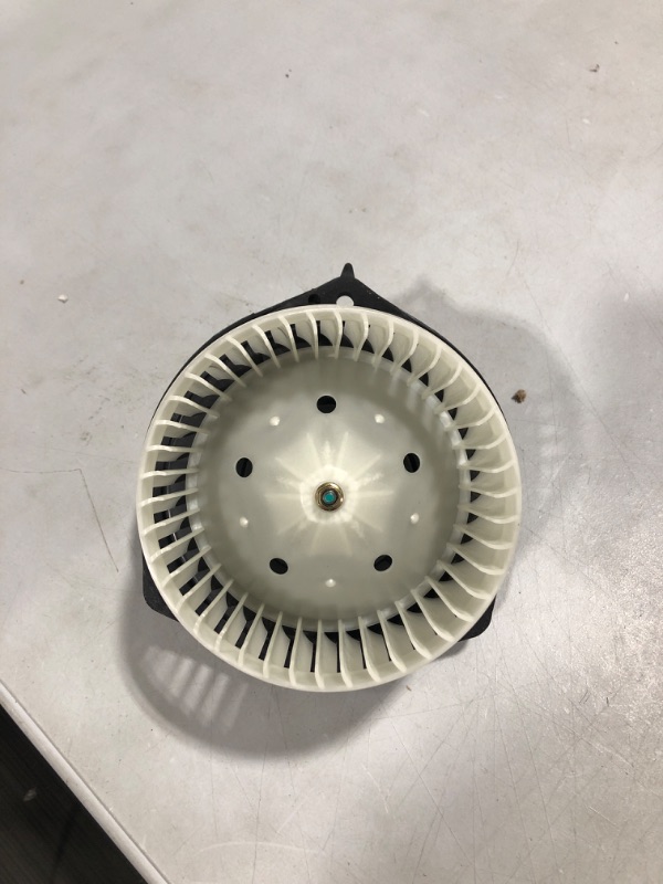 Photo 2 of AC Heater Blower Motor - Compatible with Chevy, GMC & Other GM Vehicles - Silverado, Tahoe, Avalanche, Suburban, Escalade, Sierra, Yukon, H2 - Replaces 15-81683, 22741027, 20760618, 700164 - ATC