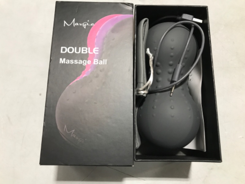 Photo 2 of Maxgia Heating Vibrating Peanut Massage Ball - 5 Intensity Levels & 1 Heat Mode - Foam Roller Dual Lacrosse Ball - Deep Tissue Trigger Point Therapy - Firm, Handheld, Mobility, Rechargeable (Gray) 