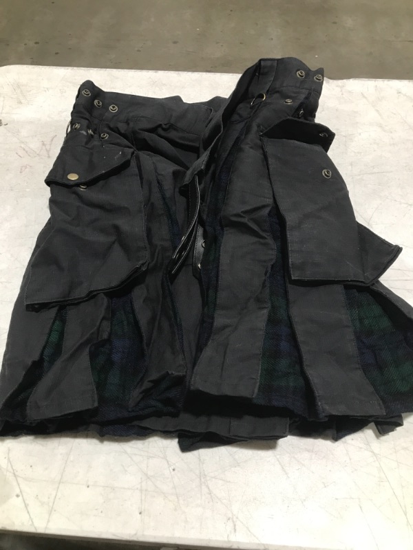 Photo 2 of  BLACK WATCH HYBRID SPORTS UTILITY KILT 40 Bw Hybrid