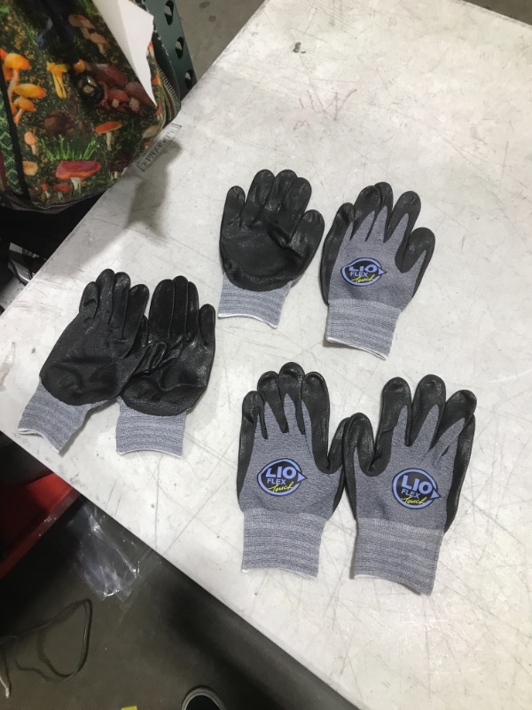 Photo 1 of 3 pk of work gloves