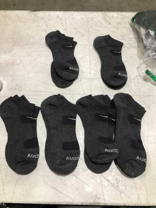 Photo 1 of 6 PAIRS OF SOCKS SIZE UNKNOWN