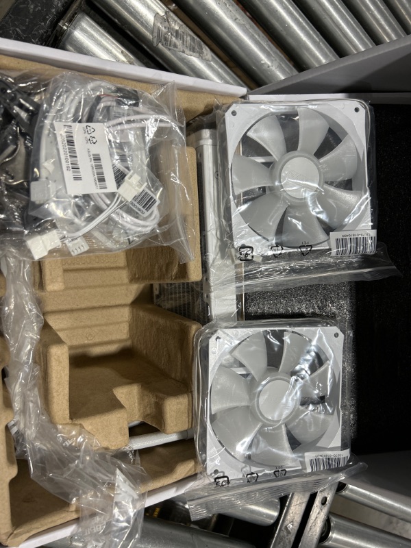 Photo 4 of ASUS ROG Strix LC II 240 ARGB White Edition All-in-one AIO Liquid CPU Cooler 240mm Radiator, Intel LGA1700, 115x/2066 and AMD AM4/TR4 Support, 2X 120m
