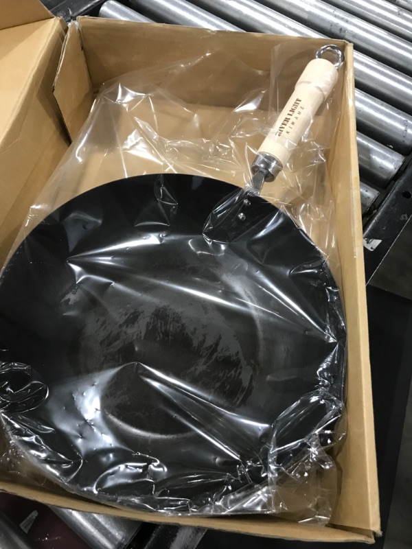 Photo 2 of ??????(Riverlight) River Light Iron Frying Pan, Kyoku, Japan, 11.8 inches (30 cm), Induction Compatible, Wok, Made in Japan 30cm Single Item fried pot