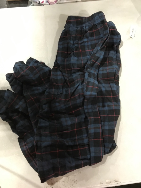 Photo 2 of Amazon Essentials Men's Flannel Pajama Pant (Available in Big & Tall) Medium Navy/Black, Plaid