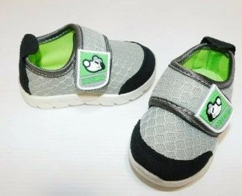 Photo 1 of Babeimao gray, black & green fabric sneakers children's SIZE 28
