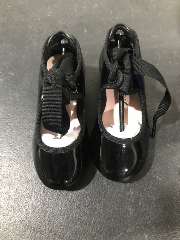 Photo 3 of Capezio Unisex-Child Jr. Tyette Tap Shoe Dance- toddler 1-4 years (5 3/8" long)