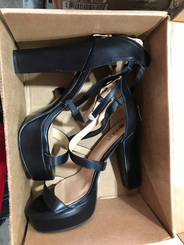 Photo 1 of BLACK HEELS SIZE 9