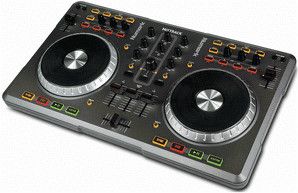 Photo 1 of Numark MIXTRACK Platinum FX 4-deck/2-channel Serato DJ Lite Controller
