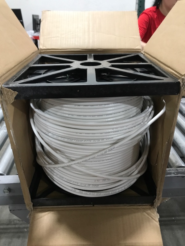 Photo 2 of 1000ft WHITE MADE IN USA COMMSCOPE F677TSVV TRI-SHIELD RG6 COAXIAL 18AWG 75 OHM SOLID CENTER CONDUCTOR FLAME RETARDANT PVC UL ETL CM CATV RATED INDOOR AUDIO/VIDEO TELECOMMUNICATION BULK COAX CABLE