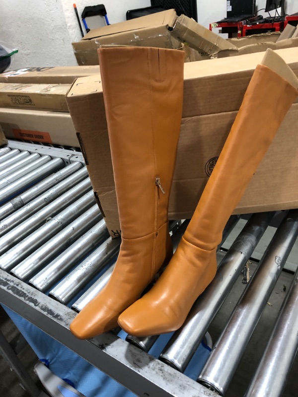 Photo 1 of brown boots with heels, size 7.5