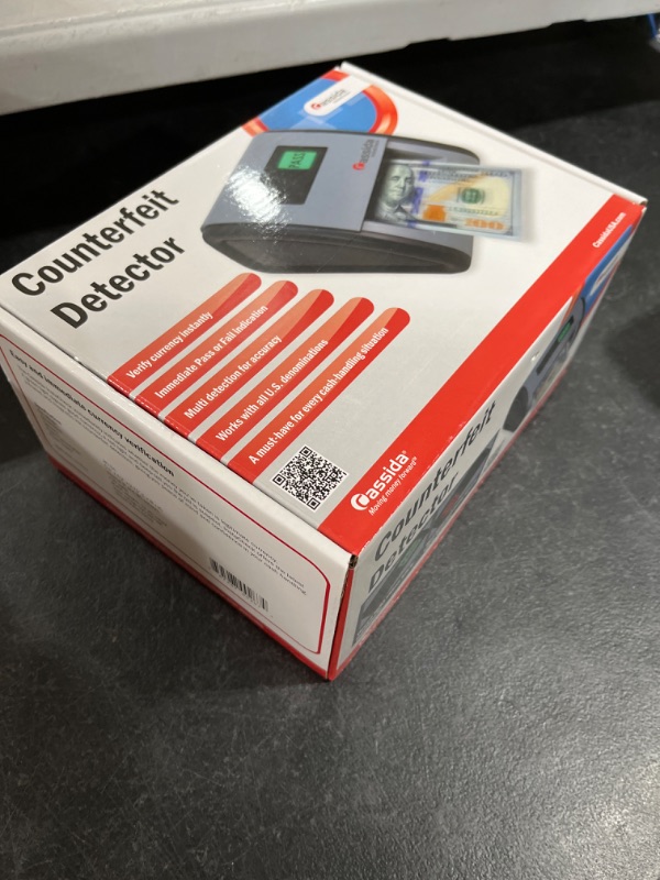 Photo 2 of Cassida InstaCheck Small Footprint, Easy to Read Automatic Counterfeit Detector with Infrared, Magnetic and Ultraviolet Sensors, Compact and Lightweight Grey 11-3/4" x 9-1/2" Without ID/Cards Detector