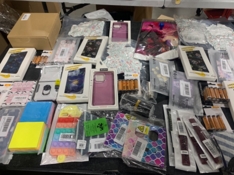 Photo 1 of BOX LOT ** VARIOUS ITEMS**