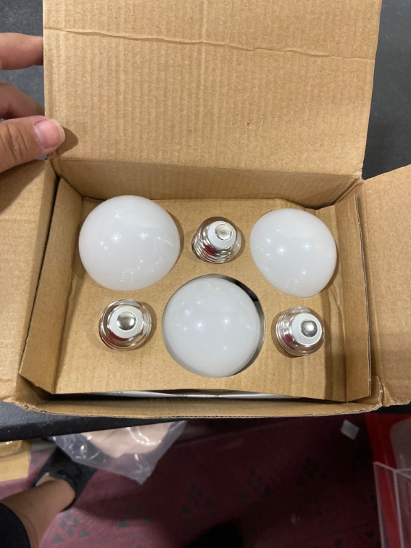 Photo 1 of 6-Pack Dusk to Dawn LED Light Bulbs