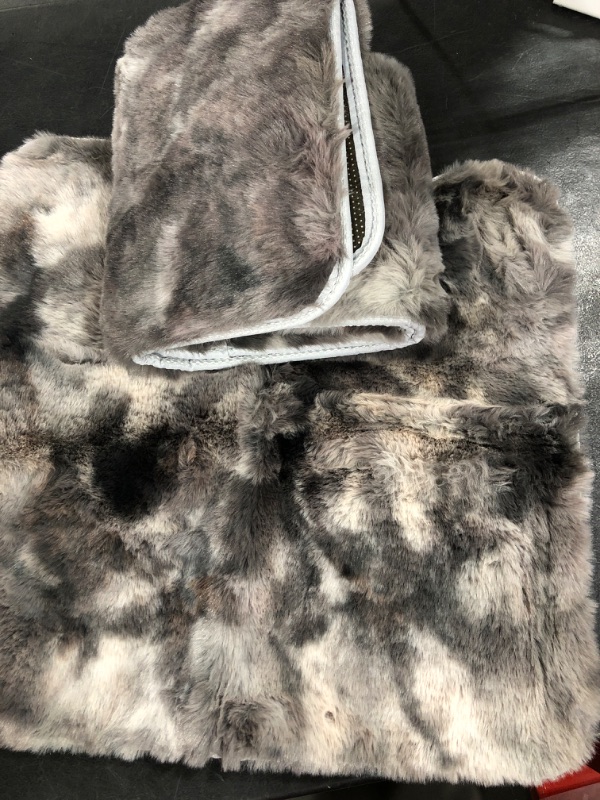 Photo 1 of 2 pcs Bathroom Carpet Set 