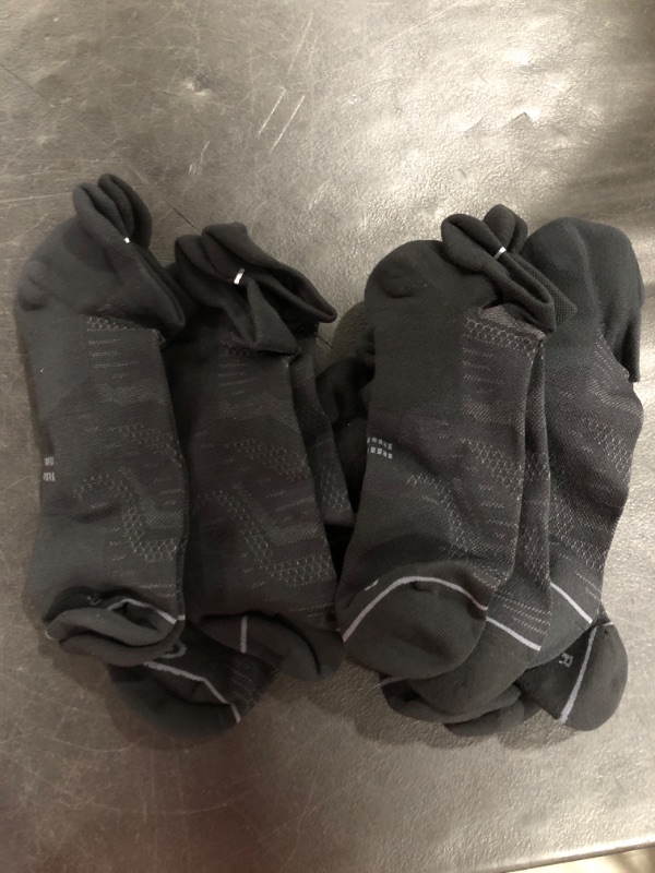 Photo 1 of 6 Pack Of Black No Show Socks
size 6-12