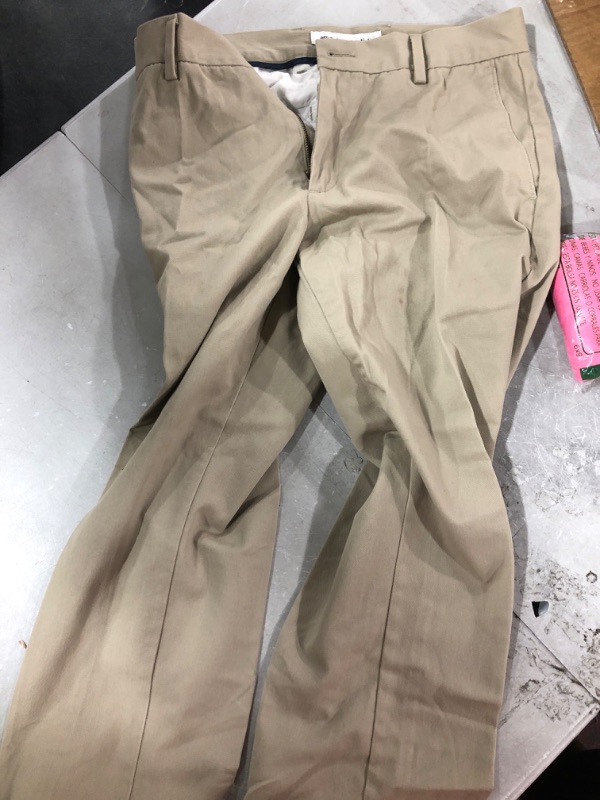 Photo 1 of Amamzon Essentials Size 29x32