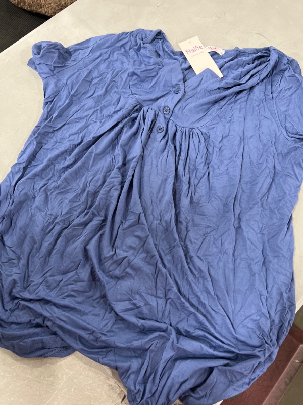 Photo 1 of BLUE T SHIRT SIZE 3X