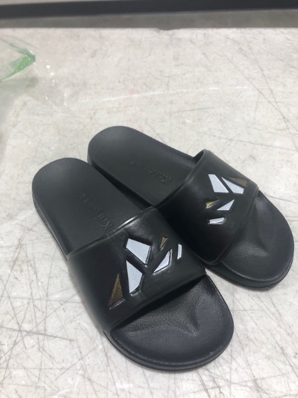 Photo 1 of Size 10 - Sliders - Black 