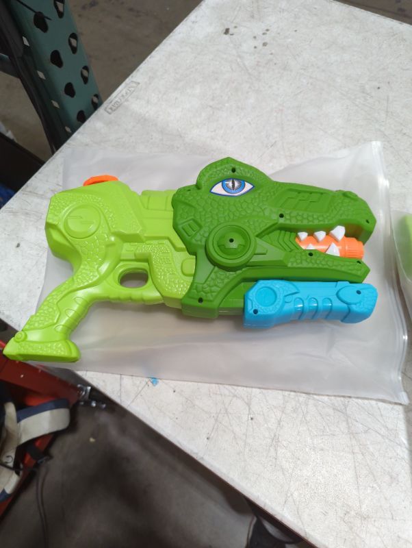 Photo 1 of Dinos water gun