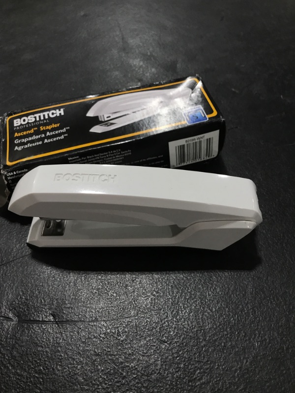 Photo 2 of Bostitch Office Ascend 3 in 1 Stapler, Integrated Remover, 420 Staples Included, 20 Sheet Capacity, Lightweight, Full Size, White (B210-WHT)