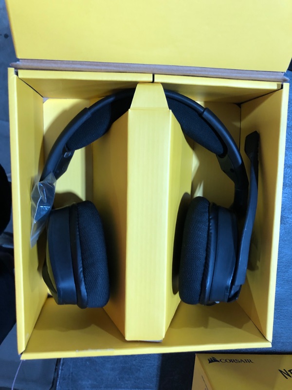 Photo 2 of Corsair VOID Elite Surround Premium Gaming Headset with 7.1 Surround Sound - Discord Certified - Works with PC, Xbox Series X, Xbox Series S, PS5, PS4, Nintendo Switch - Carbon VOID ELITE SURROUND Black