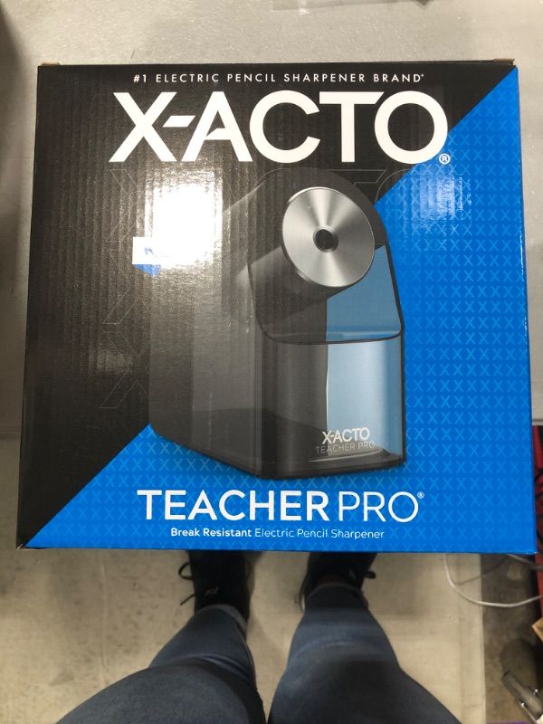 Photo 2 of EPI1675X Teacher Pro Electric Sharpener