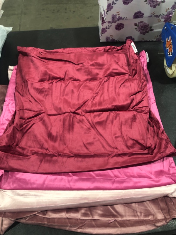 Photo 1 of 20X20 PINK PILLOW COVERS 