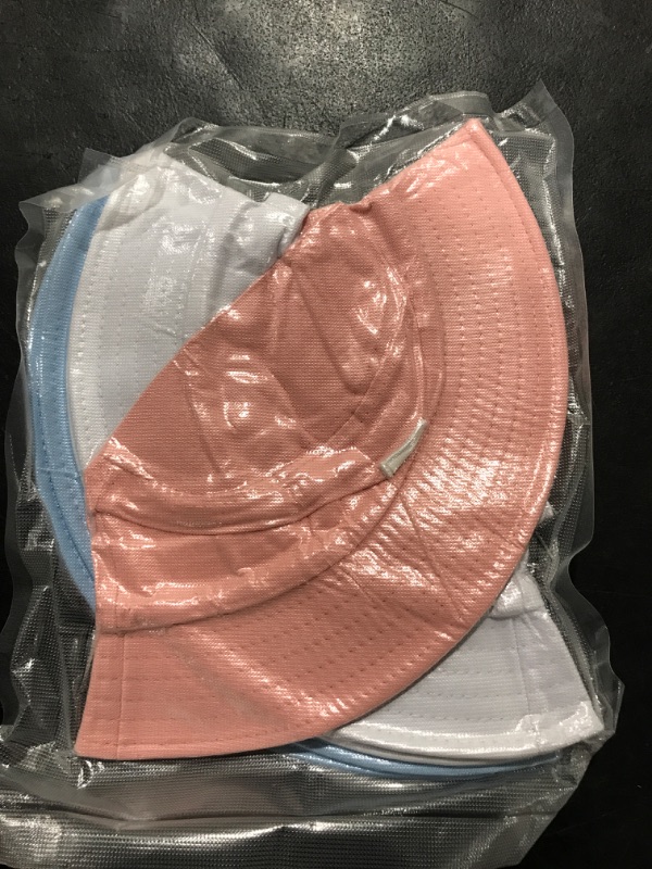 Photo 1 of 3 Pieces Kids Smile Face Bucket Hats, Summer Travel Bucket Sun Beach Hats Outdoor Visor Cap for Boys Girls (Blue, White, Pink)