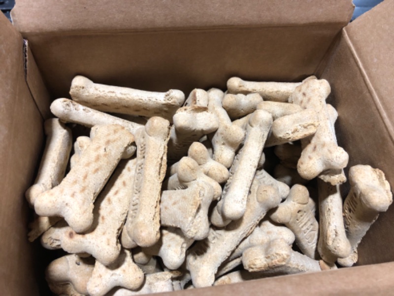 Photo 2 of Milk-Bone Original Dog Treats Biscuits for Large Dogs, 10 Pounds (Packaging May Vary) Large 10 Pound (Pack of 1) BEST BY 1/30/2025