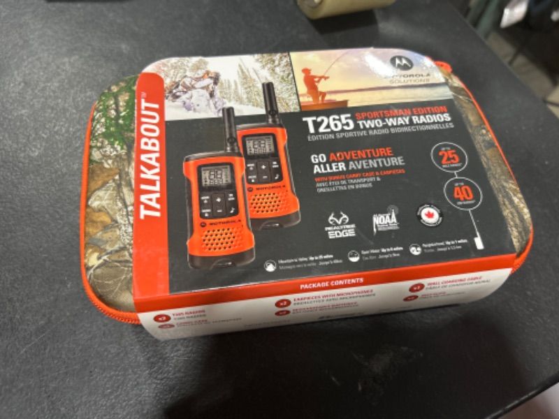 Photo 2 of Motorola Talkabout T265 - 2 Pack