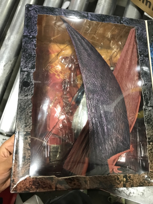 Photo 2 of NECA Gargoyles Brooklyn Ultimate 7-Inch Action Figure Box