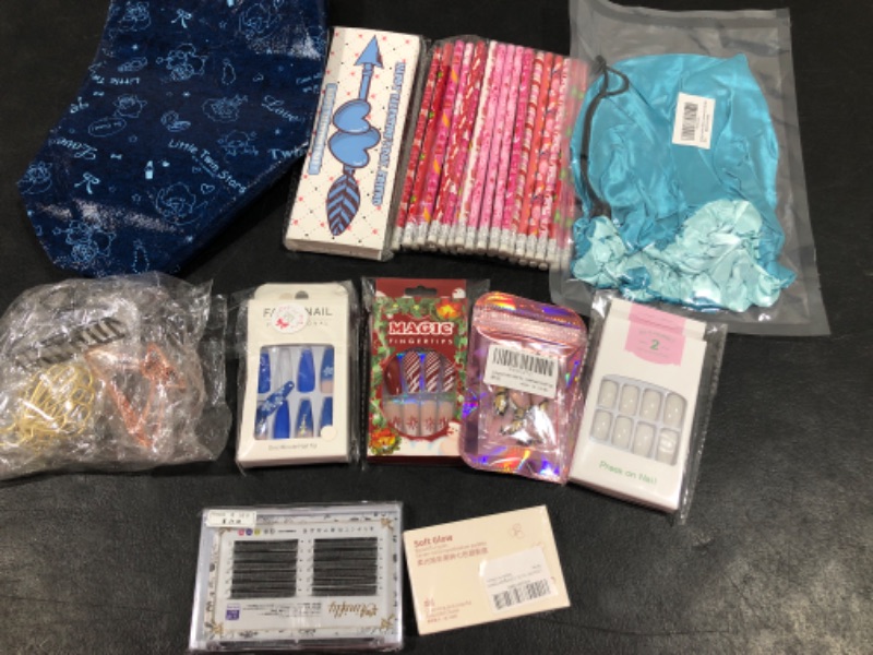 Photo 1 of 11 PCS- BAG LOT- MISC ITEMS