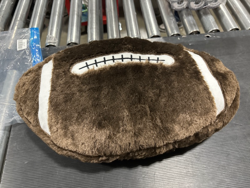 Photo 1 of 20" FOOTBALL PILLOW