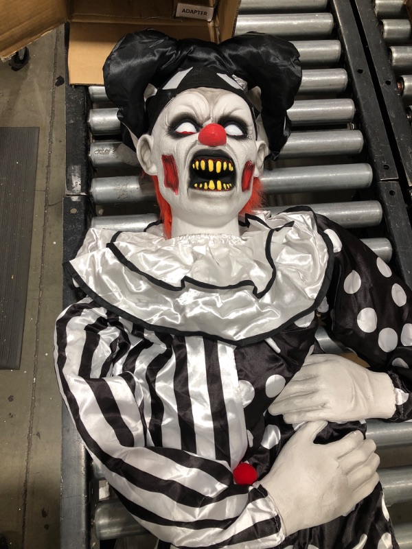 Photo 3 of Haunted Hill Farm Hartley The Sitting Scare Clown by Tekky, Motion-Activated Talking Jump-Scare Animatronic for Halloween Party Prank Decoration, Plug-in or Battery Operated 4.5' Sitting Scare Clown