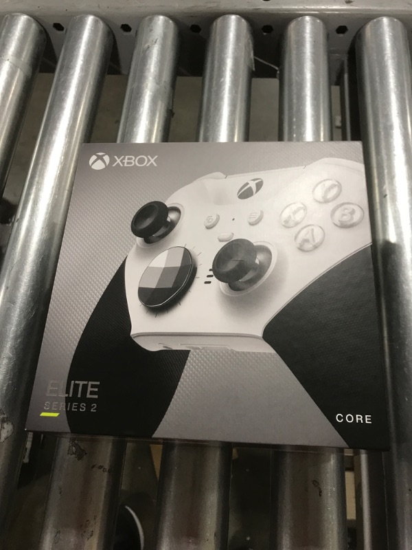 Photo 6 of Elite Series 2 Core Wireless Controller for Xbox One, Xbox Series X, and Xbox Series S