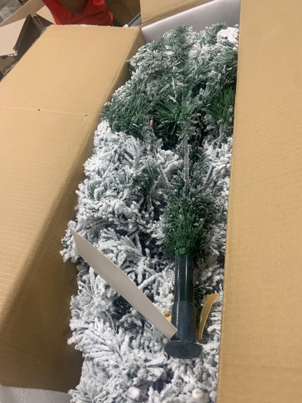Photo 2 of Yaheetech 4.5ft Pre-lit Artificial Christmas Tree with Incandescent Warm White Lights, Snow Flocked Full Prelighted Xmas Tree with 340 Branch Tips, 150 Incandescent Lights & Foldable Stand, White 4.5ft White