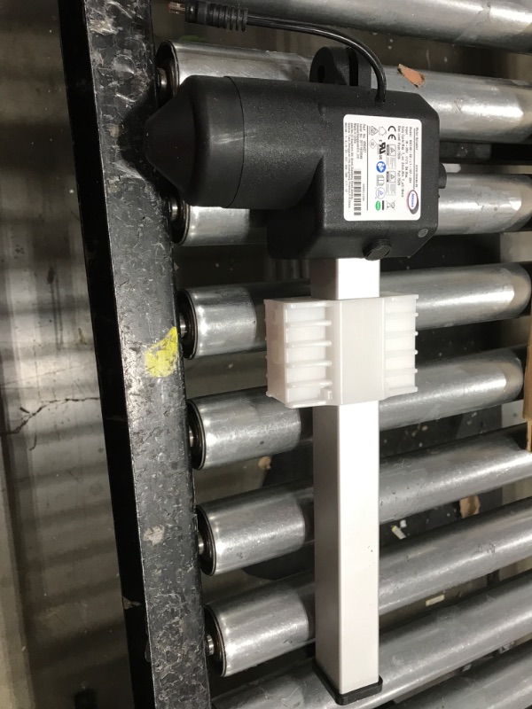 Photo 1 of motor accuator