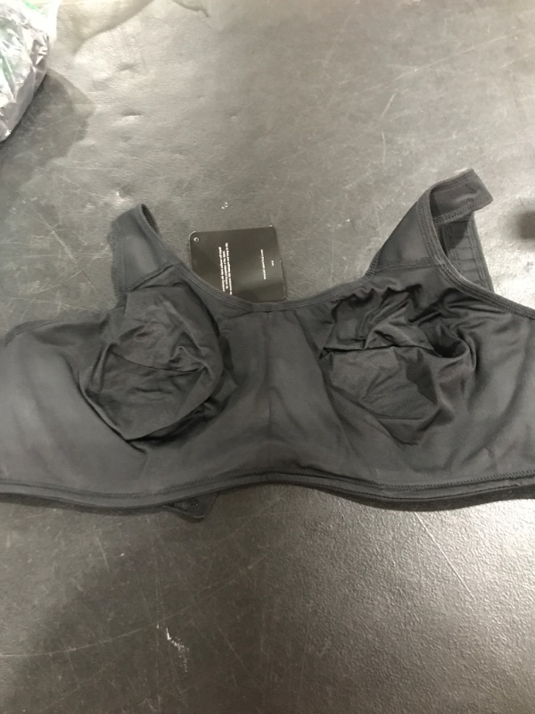 Photo 2 of Wacoal Women's Underwire Sport Bra 38DDD Black