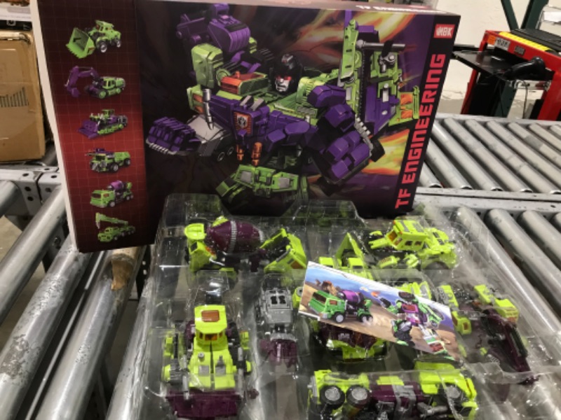 Photo 2 of Transformers Generations Combiner Wars Devastator Figure Set (Amazon Exclusive)
