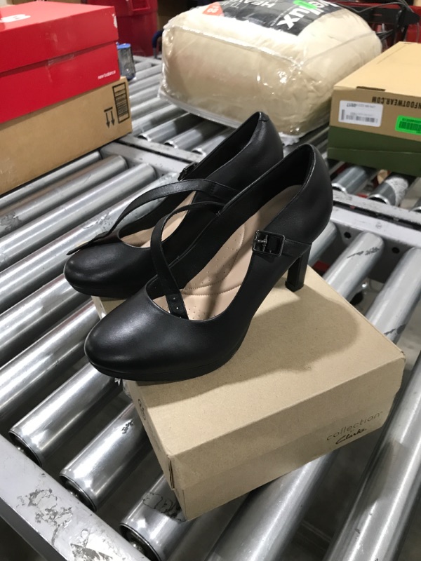 Photo 1 of black heels, size 5.5